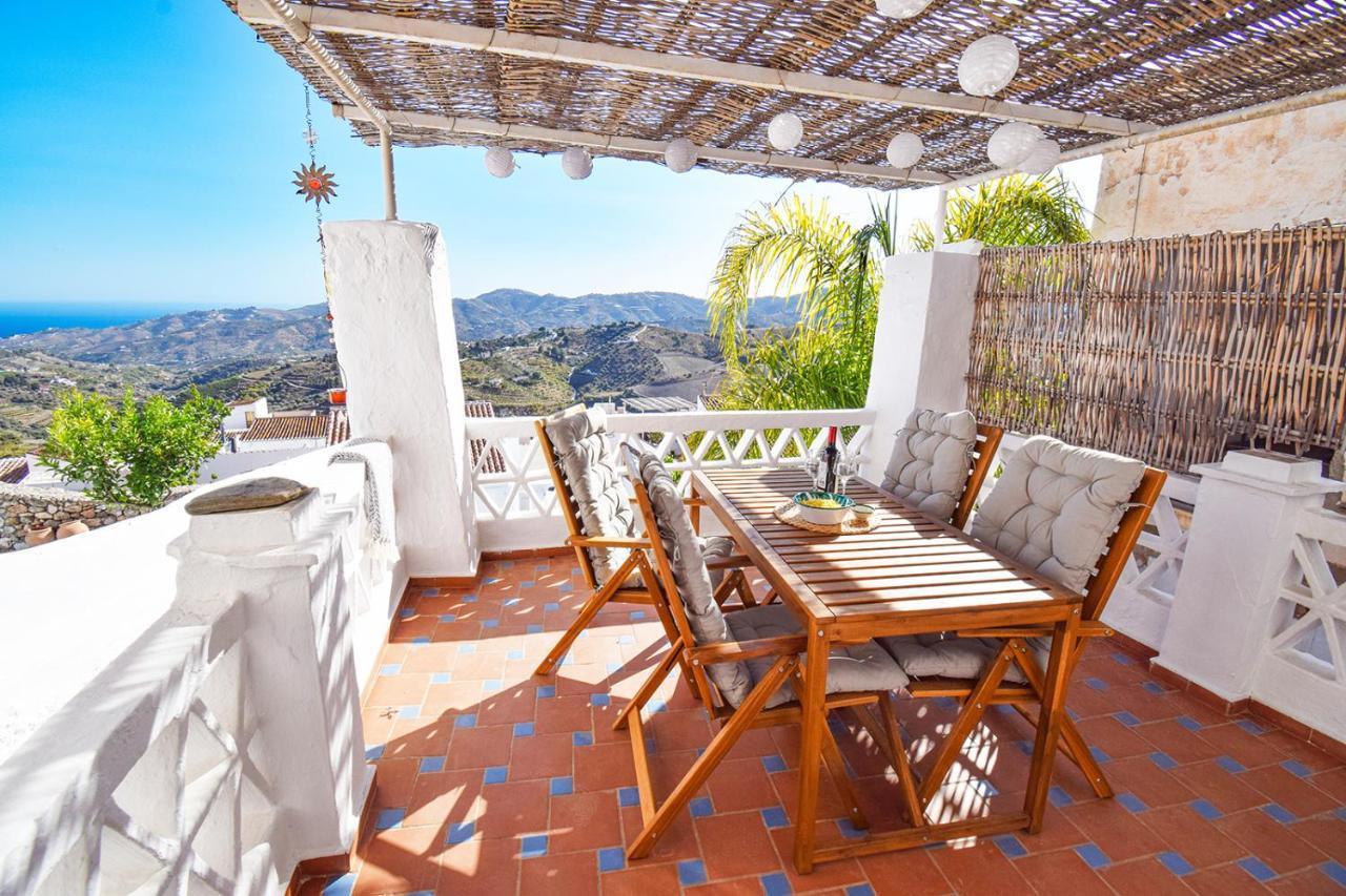 Casa Jazmin, Frigiliana Traditional Townhouse With Great Views Hansonholiday Rentals Exterior photo